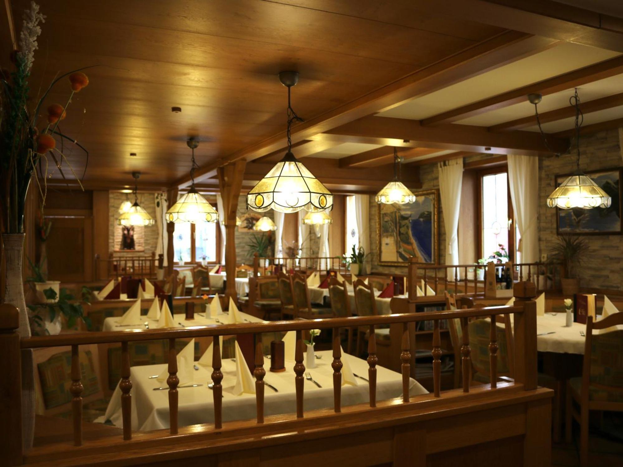 Hotel Gasthof Baeren Weingarten  Εξωτερικό φωτογραφία