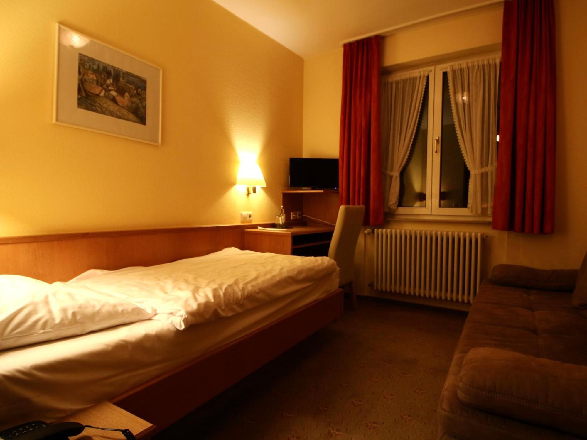 Hotel Gasthof Baeren Weingarten  Εξωτερικό φωτογραφία